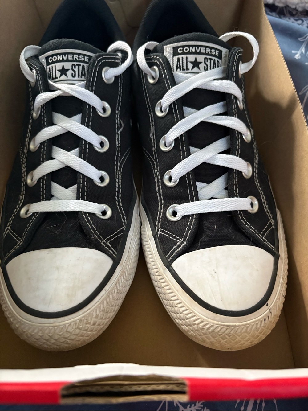 Converse black low tops - Picture 3 of 13